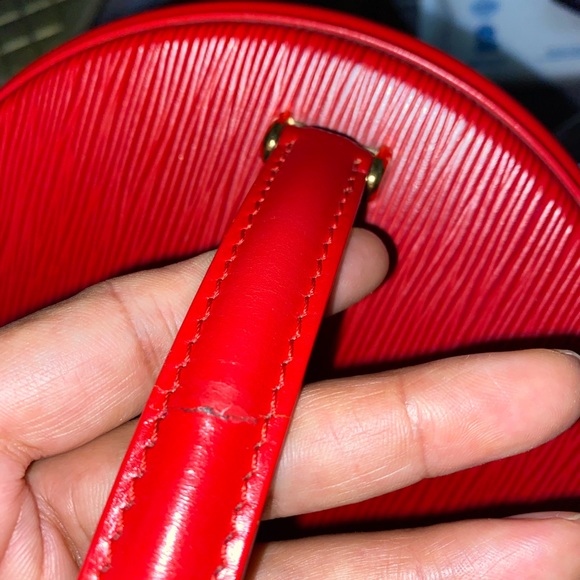 Louis Vuitton Epi Cannes - Picture 7 of 9